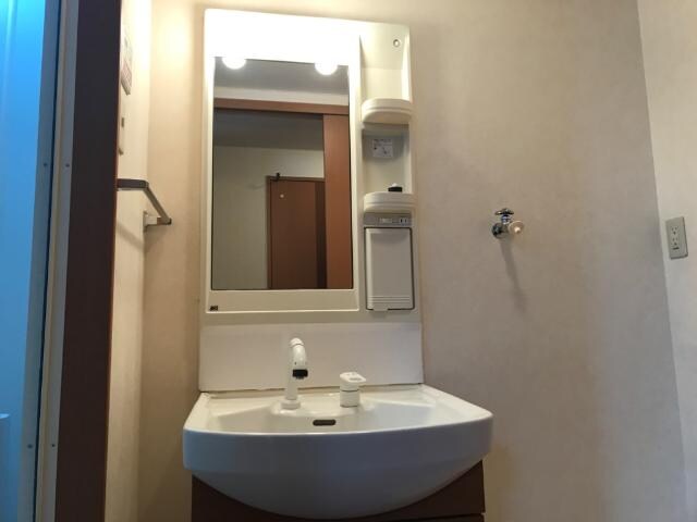 物件内観写真16　(洗髪洗面化粧台)