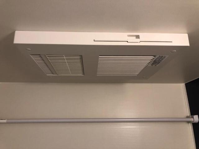 物件内観写真13　(浴室乾燥機)