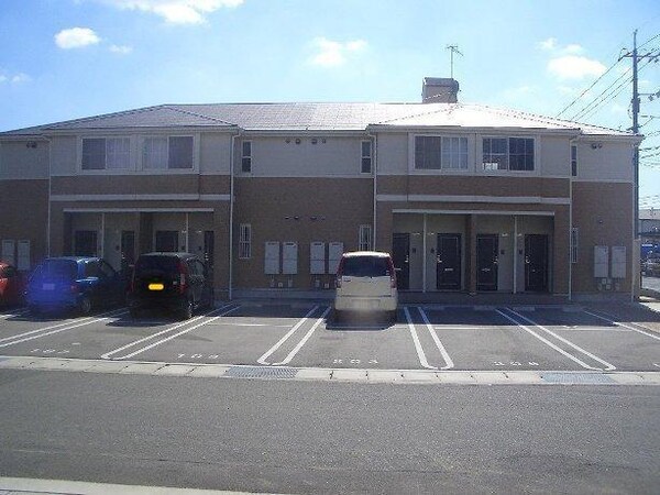 駐車場(外観写真（昼）)