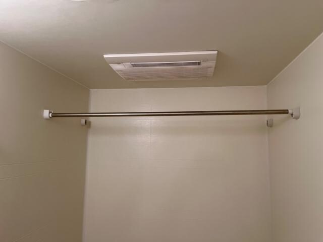物件内観写真25　(暖房付浴室換気扇)