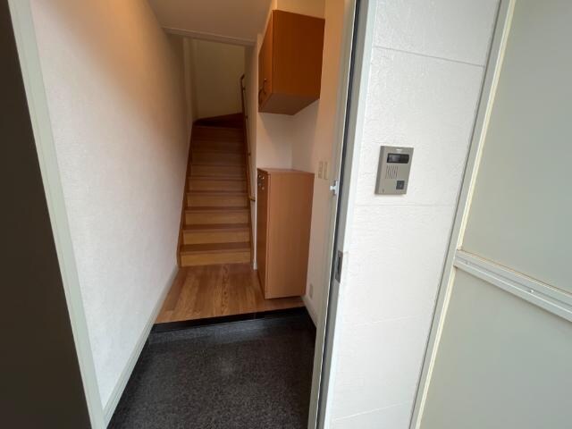 物件内観写真27　(玄関)