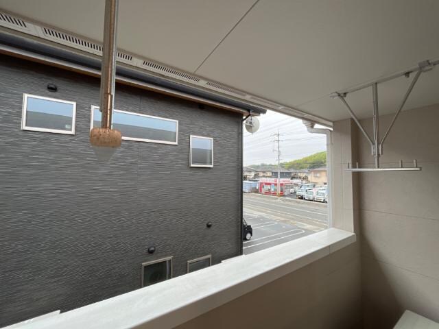 物件内観写真28　(ベランダ)