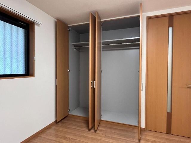 物件内観写真12　(クローゼット)