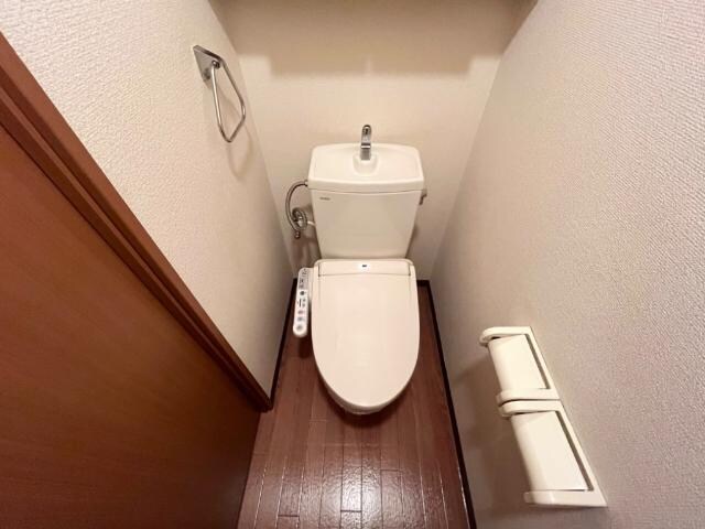 物件内観写真9　(トイレ)