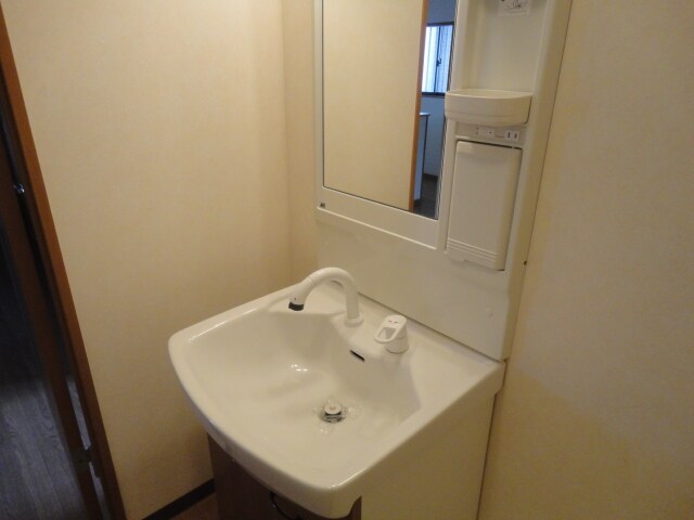 物件内観写真13　(洗髪洗面化粧台)