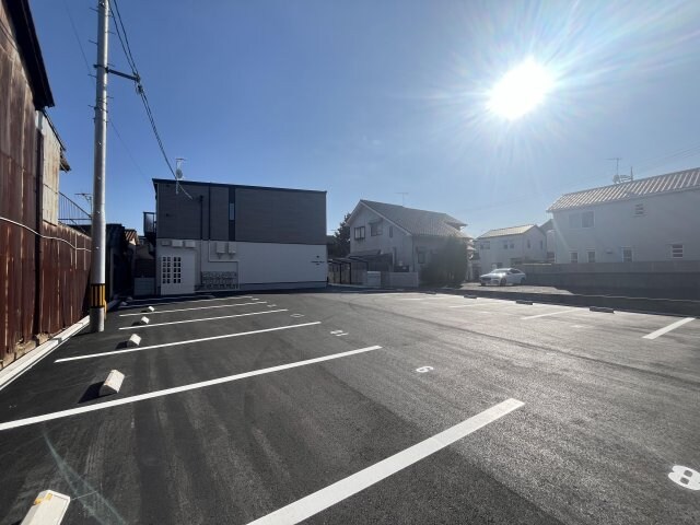 物件外観写真2　(カースペースがあります)