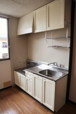 物件内観写真3　(キッチン)