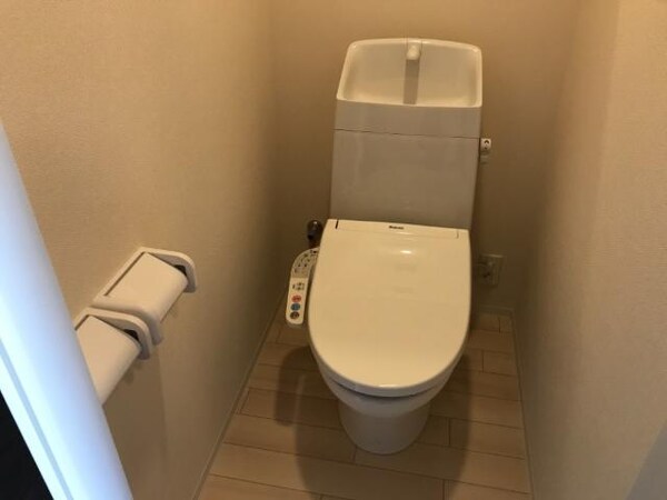 トイレ(シャワー付トイレ)