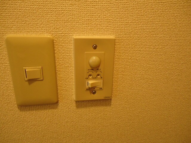 物件内観写真15　(人感センサースイッチ（イメージ）)