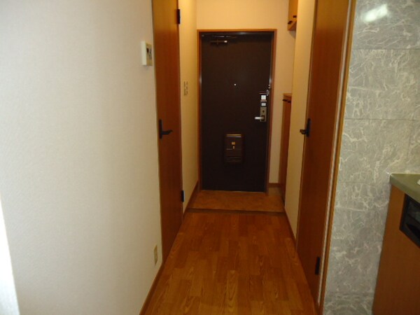 内装他(廊下（イメージ）)