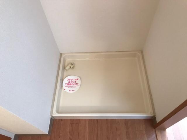 物件内観写真20　(洗濯機置場)