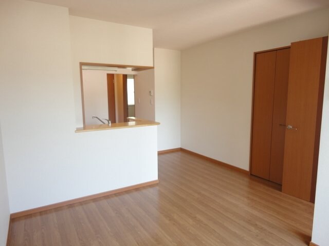 居室(ＬＤＫ（11.4帖）)