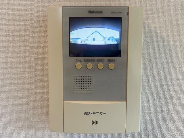 物件内観写真23　(カメラ付インターホン)
