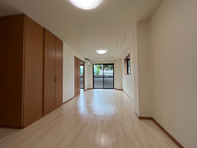 内装他(リビング)