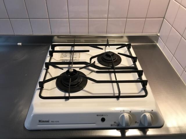 物件内観写真15　(2口ガスコンロ)