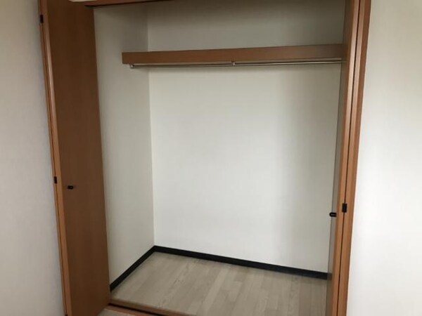 収納(クローゼット)