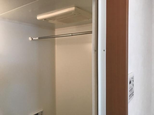 物件内観写真19　(暖房付浴室換気扇)