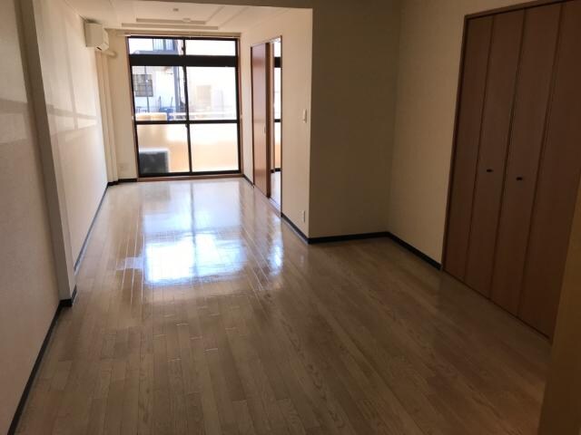 物件内観写真10　(リビング)