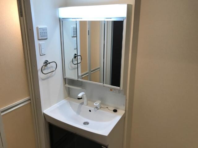 物件内観写真20　(洗髪洗面化粧台)