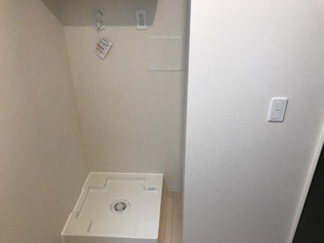 物件内観写真21　(洗濯機置場)