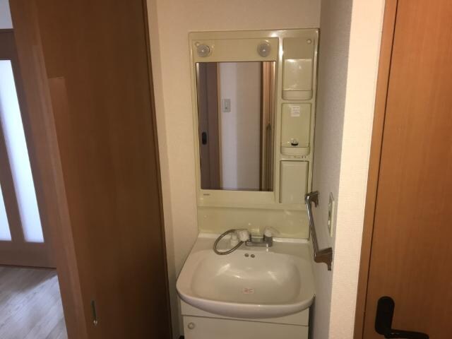 物件内観写真14　(洗髪洗面化粧台)