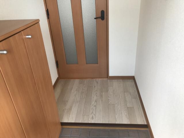 物件内観写真27　(玄関)
