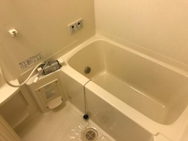 浴室(バス／シャワールーム等)