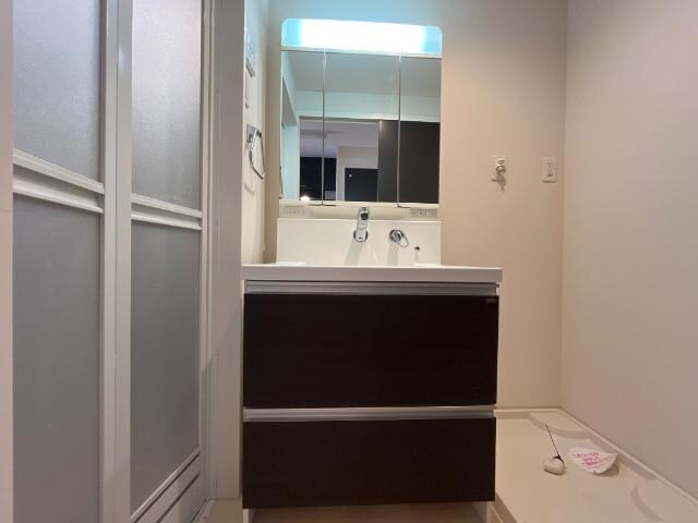 物件内観写真17　(洗髪洗面化粧台)