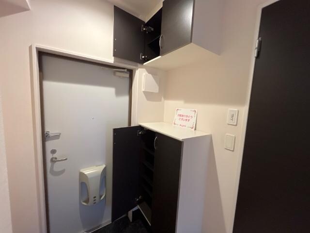 物件内観写真28　(下駄箱)