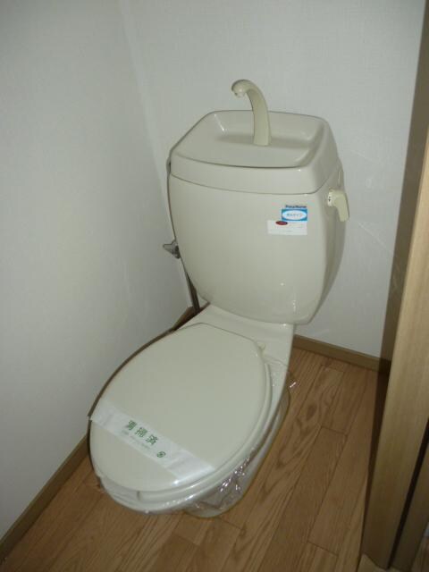 物件内観写真12　(トイレ)