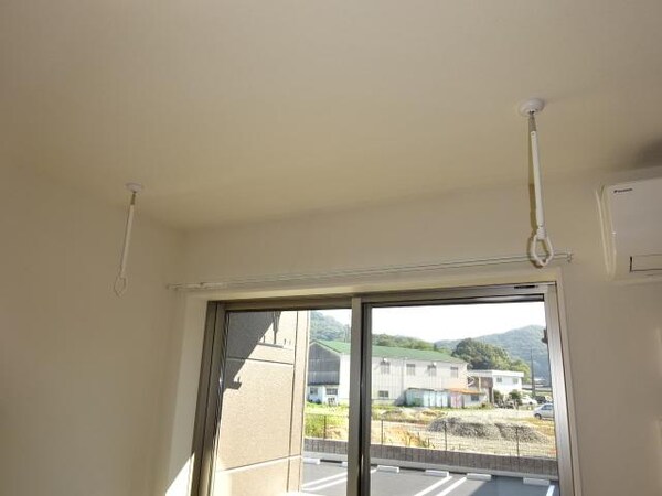 建物設備(室内物干し)