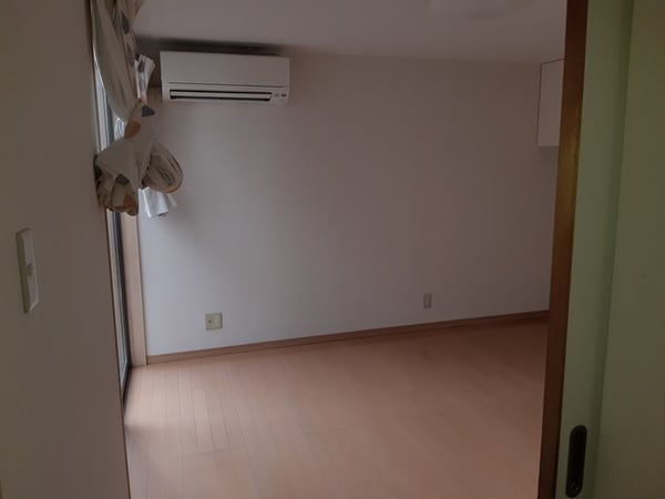 内装他