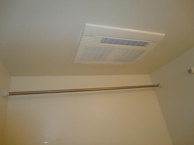 物件内観写真18　(浴室乾燥機)