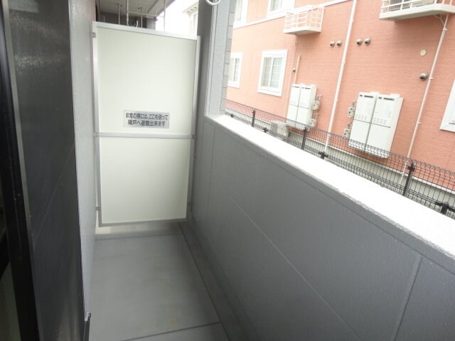 物件内観写真28　(ベランダ)