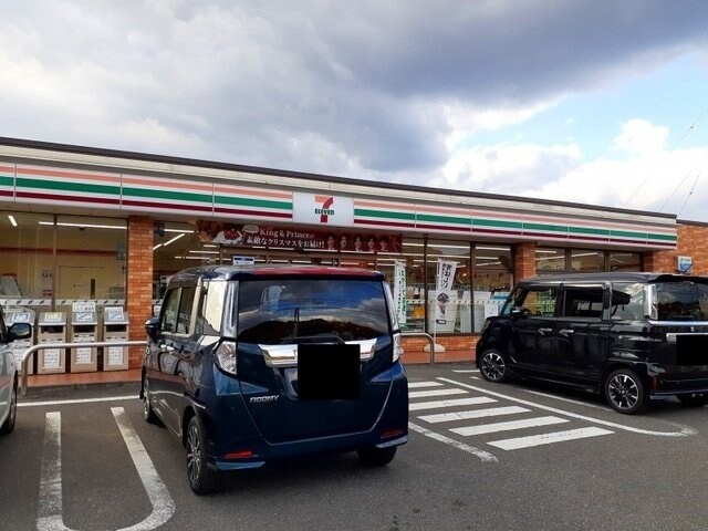 物件外観写真3　(セブンイレブン福山加茂店まで1200m)