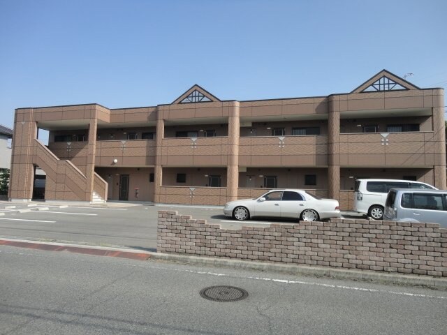 物件外観写真2　(外観写真（昼）)