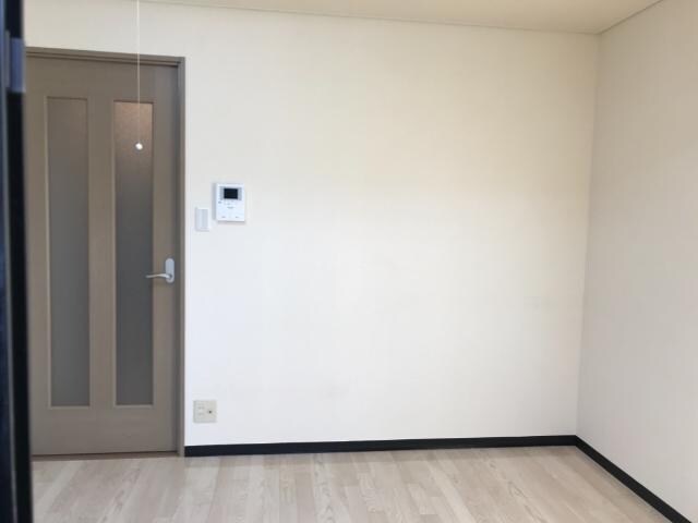 物件内観写真5　(洋室)