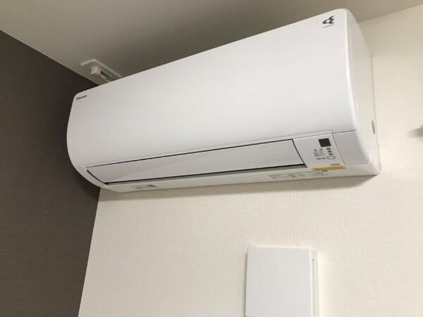 建物設備(エアコン)