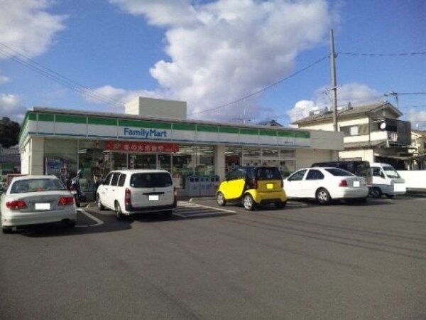 周辺環境(ファミリーマート 福山木之庄店 569m)