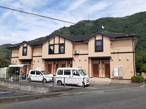 ライトホームズ外観写真