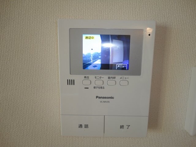 物件内観写真16　(カメラ付インターホン)
