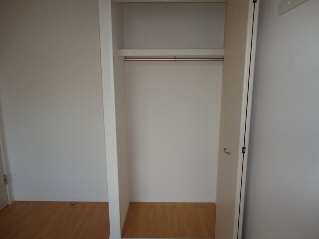 物件内観写真18　(クローゼット)