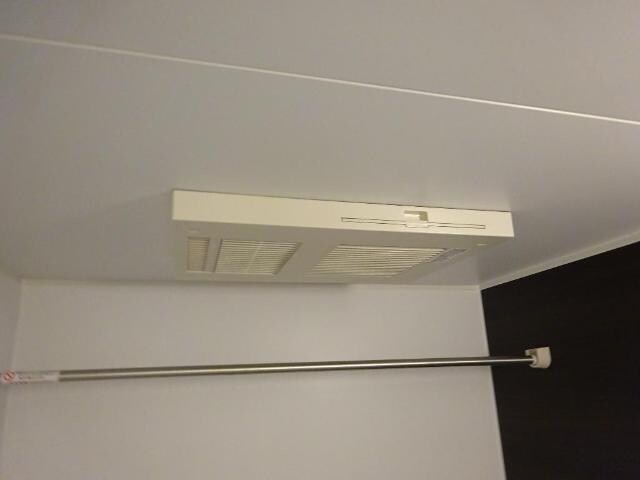 物件内観写真17　(浴室乾燥機)