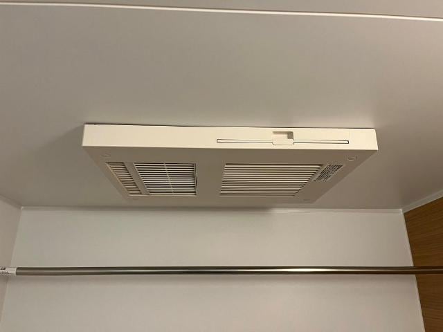 物件内観写真15　(浴室乾燥機)