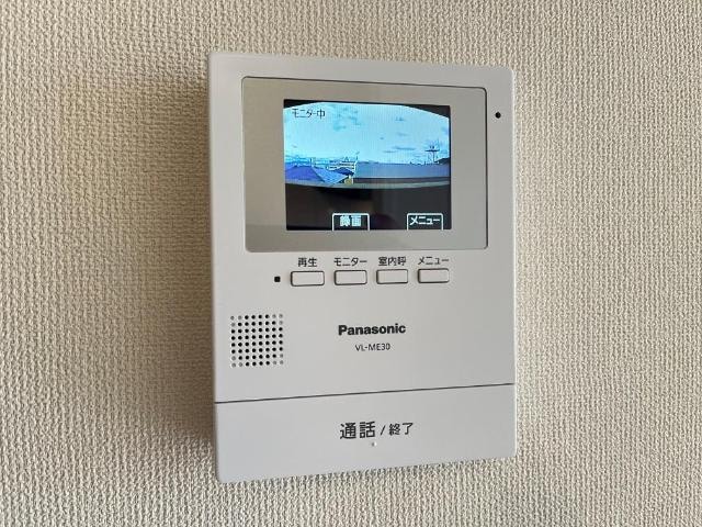 物件内観写真17　(カメラ付インターホン)