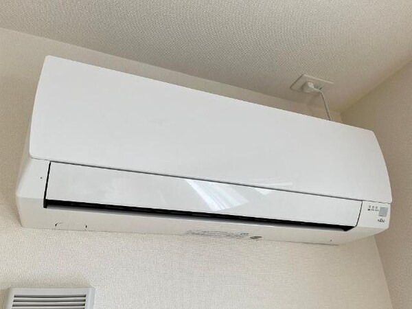 建物設備(エアコン)