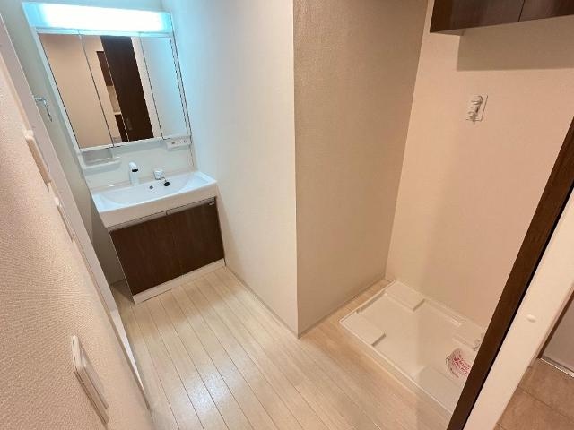 物件内観写真24　(脱衣所)