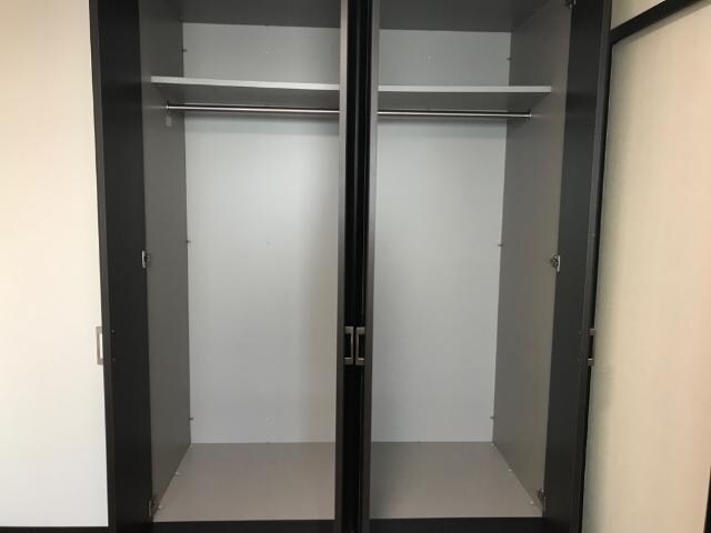 物件内観写真18　(クローゼット)