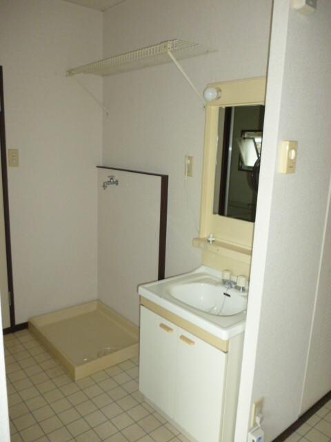 物件内観写真10　(洗面所)