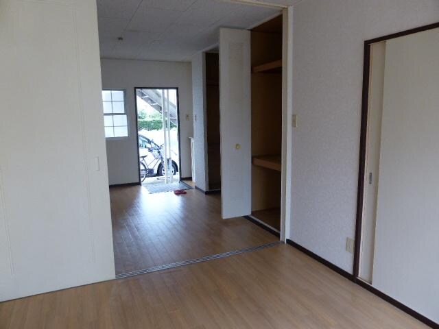 物件内観写真6　(洋室)